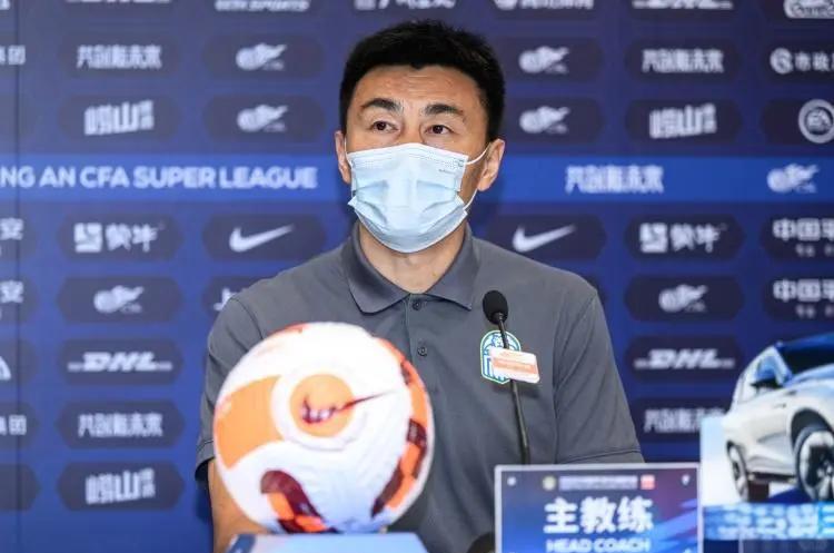 李玮锋评国足海参风波：成绩低迷致舆论压力的简单介绍