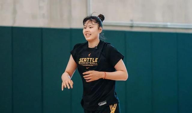 为何提出交易申请？李月汝：想获得更多锻炼机会的简单介绍
