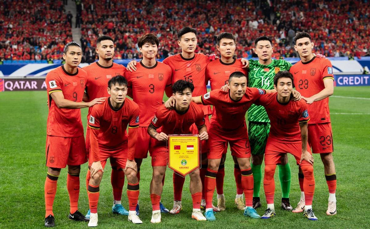 中国足球联赛精彩对决，球队锐意夺冠的简单介绍