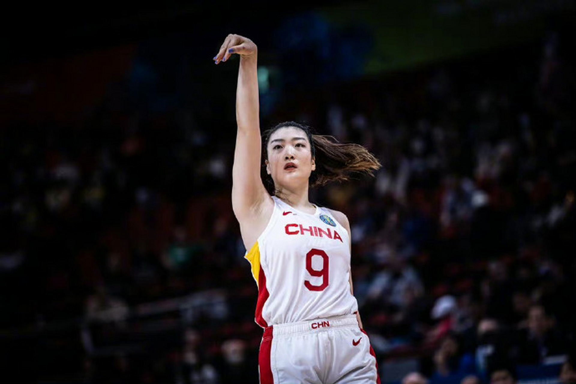 22年女篮世界杯回顾：李梦23分，中国胜法国进入半决赛(女篮世界杯与法国回放)